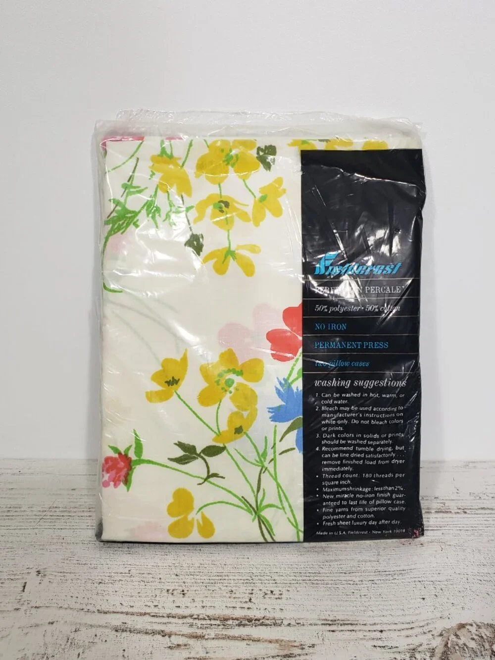 Vintage Fieldcrest Pair of Floral Standard Pillowcases NIP
